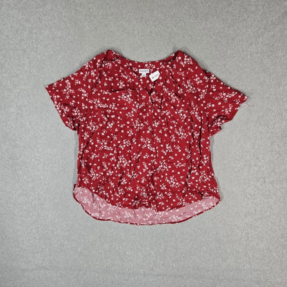 Torrid Women Blouse 1 Red Floral Button Ruffle V-Neck Front Short Sleeve Garden